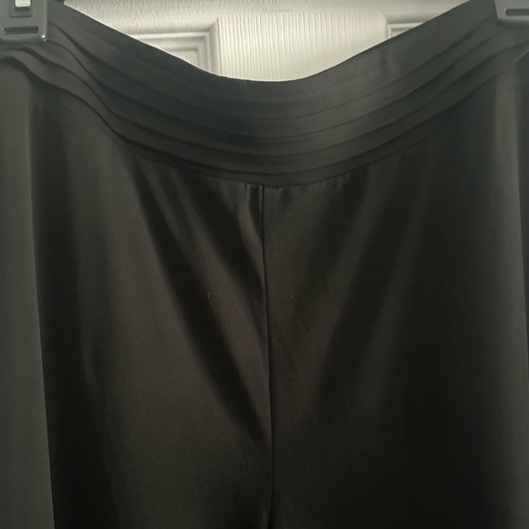 VIP Knits By Avenue Dress Pants Black w/ Pleated Elastic Waist, Size 14/16 - Picture 5 of 6